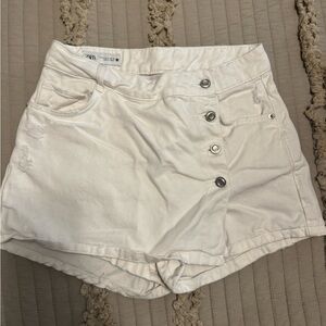 Zara Women's Cream High Waist Shorts